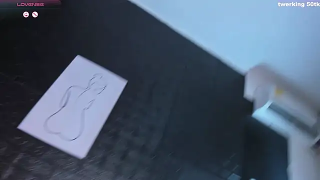 Snapshot of CelinayHanck chatting on March 19, 4:02 pm CelinayHanck online show from March 19, 4:02 pm