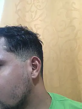 Snapshot of ElsecretodeBruno chatting on February 19, 4:44 am ElsecretodeBruno online show from February 19, 4:44 am