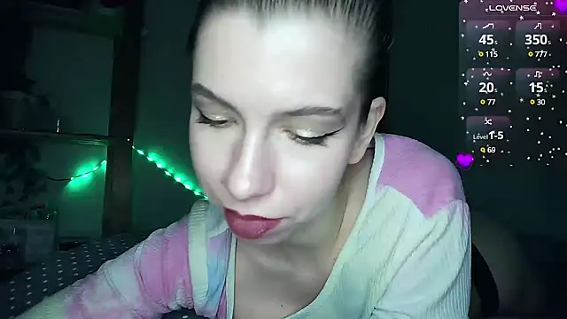 Snapshot of cruellagoth666 chatting on December 9, 2:49 pm cruellagoth666 online show from December 9, 2:49 pm