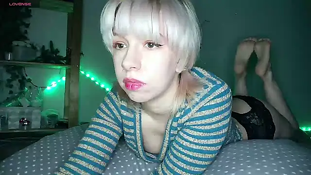 Snapshot of cruellagoth666 chatting on January 12, 3:14 pm cruellagoth666 online show from January 12, 3:14 pm