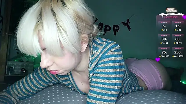 Snapshot of cruellagoth666 chatting on January 23, 4:37 pm cruellagoth666 online show from January 23, 4:37 pm