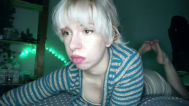 Snapshot of cruellagoth666 chatting on February 1, 4:22 pm cruellagoth666 online show from February 1, 4:22 pm