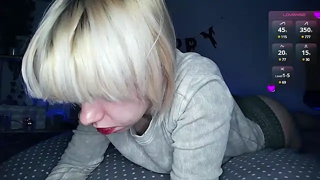 Snapshot of cruellagoth666 chatting on February 11, 6:33 pm cruellagoth666 online show from February 11, 6:33 pm