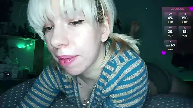 Snapshot of cruellagoth666 chatting on February 14, 2:23 pm cruellagoth666 online show from February 14, 2:23 pm