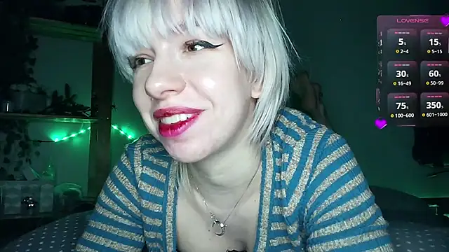 Snapshot of cruellagoth666 chatting on February 15, 3:28 pm cruellagoth666 online show from February 15, 3:28 pm