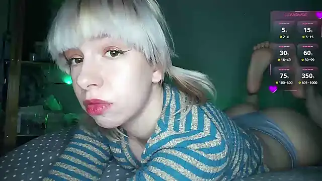 Snapshot of cruellagoth666 chatting on February 26, 4:45 pm cruellagoth666 online show from February 26, 4:45 pm