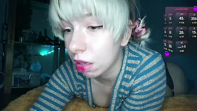 Snapshot of cruellagoth666 chatting on March 10, 9:40 pm cruellagoth666 online show from March 10, 9:40 pm