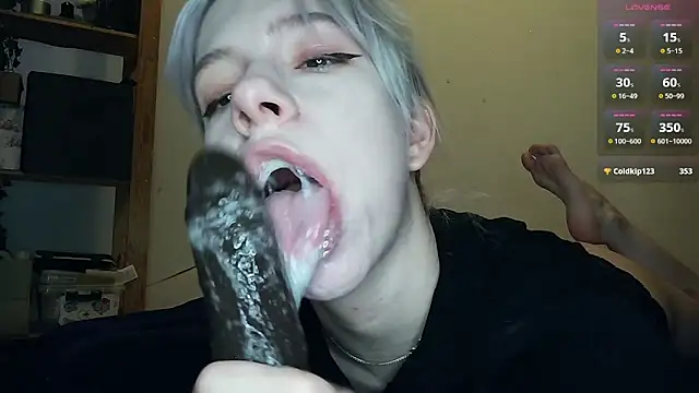 Snapshot of cruellagoth666 chatting on May 1, 3:49 pm cruellagoth666 online show from May 1, 3:49 pm