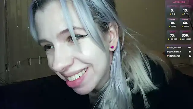 Snapshot of cruellagoth666 chatting on June 3, 2:33 pm cruellagoth666 online show from June 3, 2:33 pm