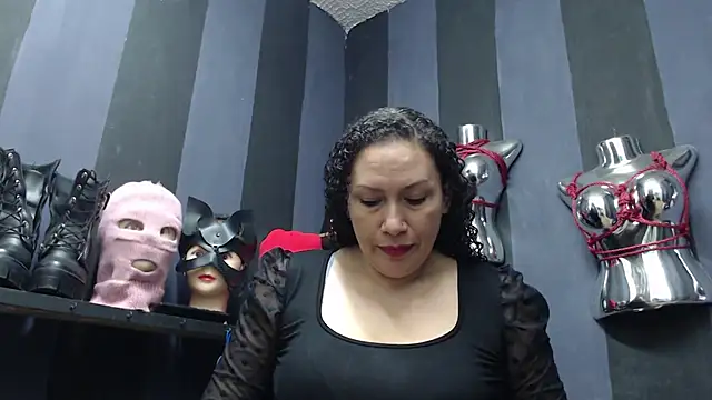 Snapshot of ADELHEY_RAN chatting on December 17, 1:05 pm ADELHEY RAN online show from December 17, 1:05 pm