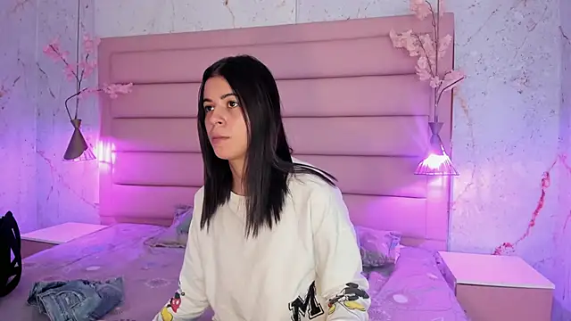 Snapshot of IvySanders1 chatting on November 5, 1:00 pm IvySanders1 online show from November 5, 1:00 pm