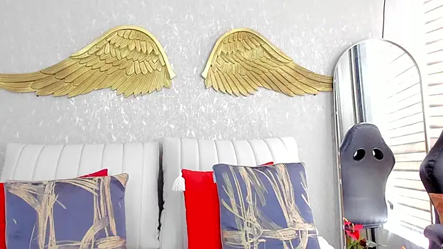 EmmaFerrary online show from February 20, 5:46 pm