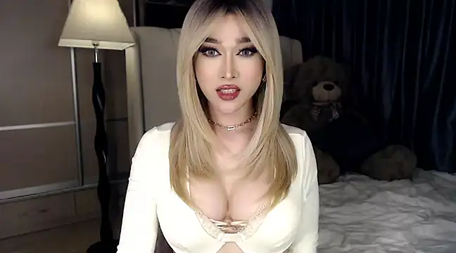 KeenMazikeen69 online show from December 5, 8:11 pm