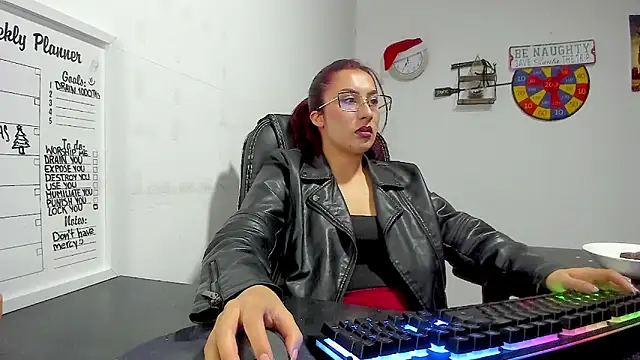 Snapshot of Scarlett_Sen chatting on December 21, 3:20 pm Scarlett Sen online show from December 21, 3:20 pm