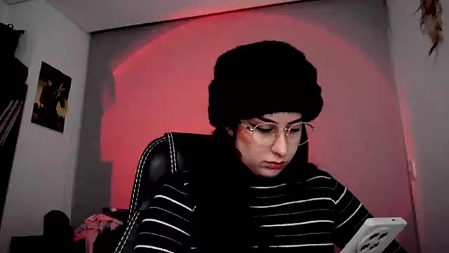 Snapshot of Scarlett_Sen chatting on October 25, 2:02 pm Scarlett Sen online show from October 25, 2:02 pm