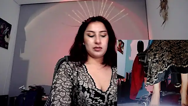 Snapshot of Scarlett_Sen chatting on October 31, 2:40 pm Scarlett Sen online show from October 31, 2:40 pm