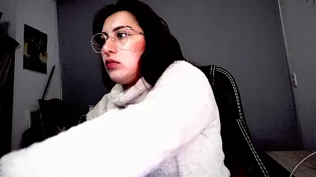 Snapshot of Scarlett_Sen chatting on November 10, 2:49 pm Scarlett Sen online show from November 10, 2:49 pm