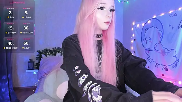 Misty Shadow online show from March 24, 9:20 pm