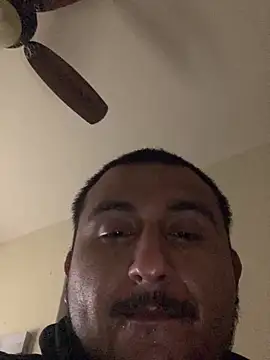 Snapshot of dro6969 chatting on March 8, 10:24 pm dro6969 online show from March 8, 10:24 pm