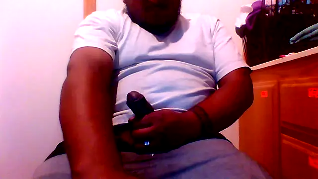 Snapshot of dro6969 chatting on October 30, 3:52 am dro6969 online show from October 30, 3:52 am