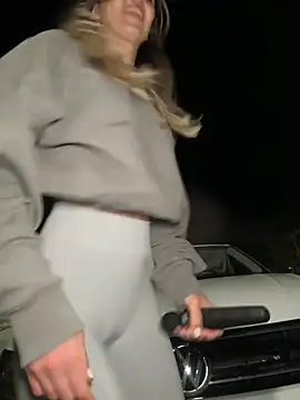 Snapshot of HopeHeaven chatting on January 4, 8:37 pm HopeHeaven online show from January 4, 8:37 pm