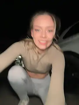 Snapshot of HopeHeaven chatting on January 10, 9:53 pm HopeHeaven online show from January 10, 9:53 pm