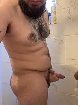 Snapshot of cnasty5621333 chatting on October 25, 2:35 pm cnasty5621333 online show from October 25, 2:35 pm