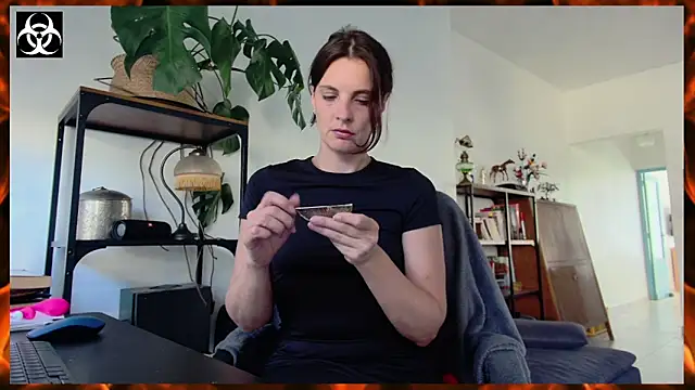 Snapshot of LanaCorona chatting on September 18, 1:57 pm LanaCorona online show from September 18, 1:57 pm