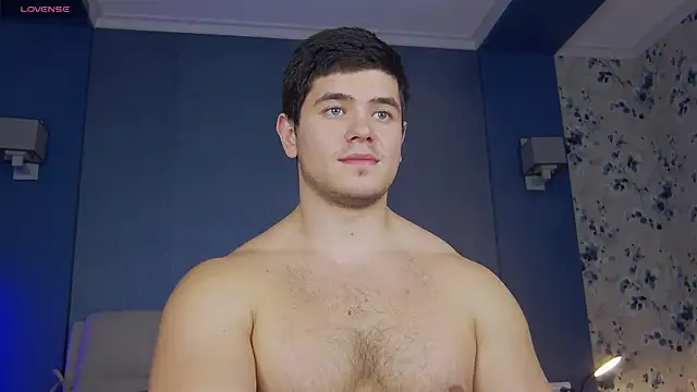 Snapshot of Arilas_ chatting on December 6, 10:49 am Arilas  online show from December 6, 10:49 am