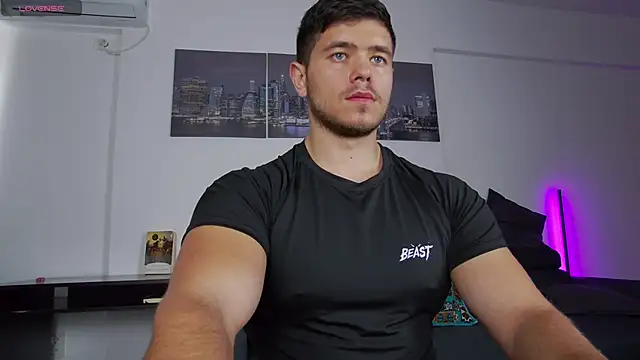 Snapshot of Arilas_ chatting on November 6, 7:20 am Arilas online show from November 6, 7:20 am