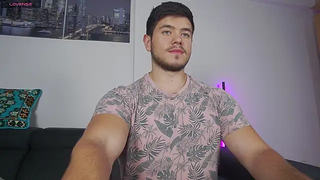 Snapshot of Arilas_ chatting on November 14, 2:27 pm Arilas online show from November 14, 2:27 pm