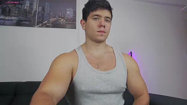 Snapshot of Arilas_ chatting on November 23, 7:41 am Arilas online show from November 23, 7:41 am