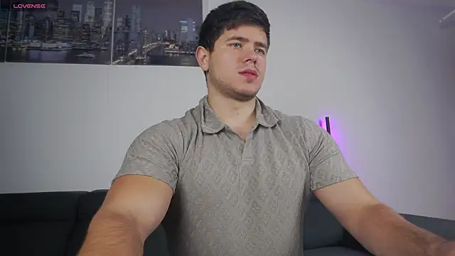 Snapshot of Arilas_ chatting on November 29, 7:11 am Arilas online show from November 29, 7:11 am