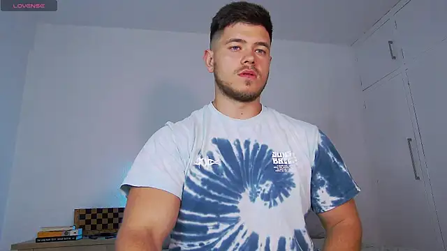 Arilas  online show from April 14, 7:14 am