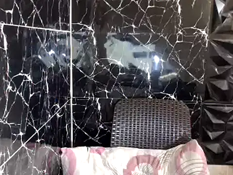 Snapshot of MissKeanna chatting on December 26, 1:07 am MissKeanna online show from December 26, 1:07 am