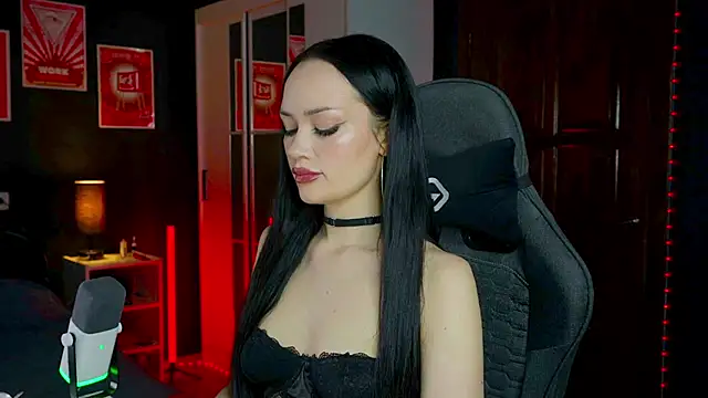 QueenAliss online show from March 23, 2:37 am