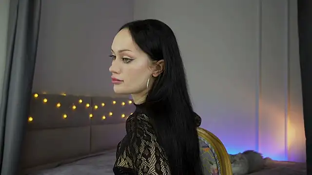 QueenAliss online show from May 20, 5:24 am