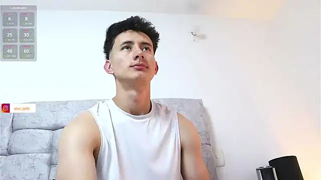 Snapshot of _Alexxx chatting on December 14, 12:22 am Alexxx online show from December 14, 12:22 am