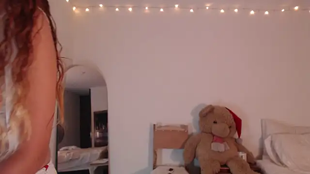 ValienteGirl  online show from March 1, 2:24 am