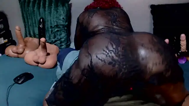 DarkNSpicy4U online show from April 19, 10:03 am