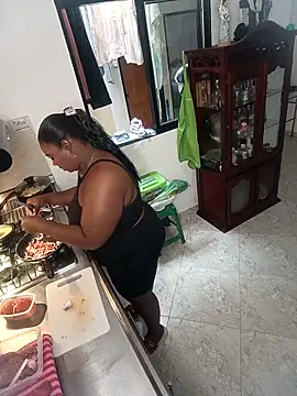 anai valentinex online show from April 19, 6:21 pm