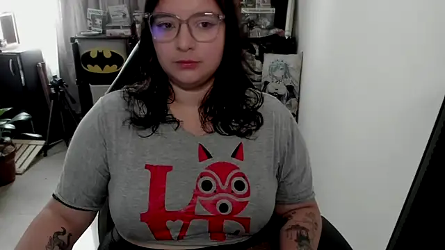 aika-dreams online show from March 17, 1:36 pm