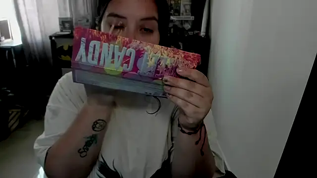 aika-dreams online show from April 14, 1:50 pm