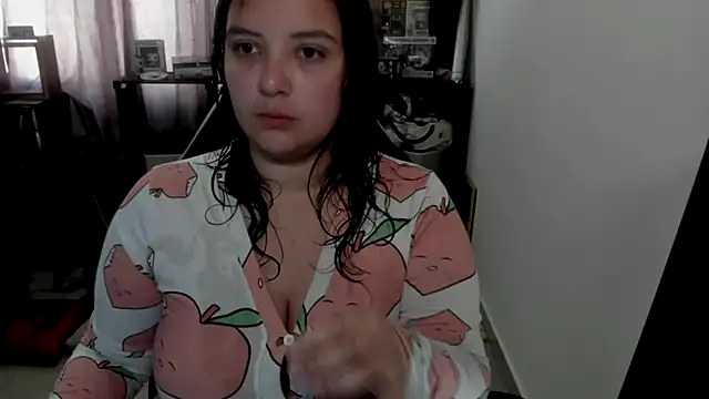 aika-dreams online show from May 20, 1:17 pm