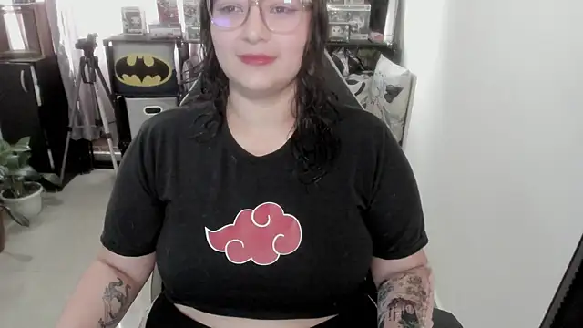 Snapshot of aika-dreams chatting on July 2, 1:17 pm aika-dreams online show from July 2, 1:17 pm