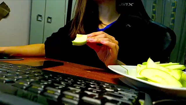 GodlyTheia online show from February 5, 3:05 pm