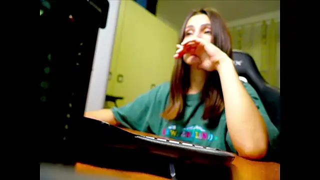 GodlyTheia online show from April 17, 5:05 pm