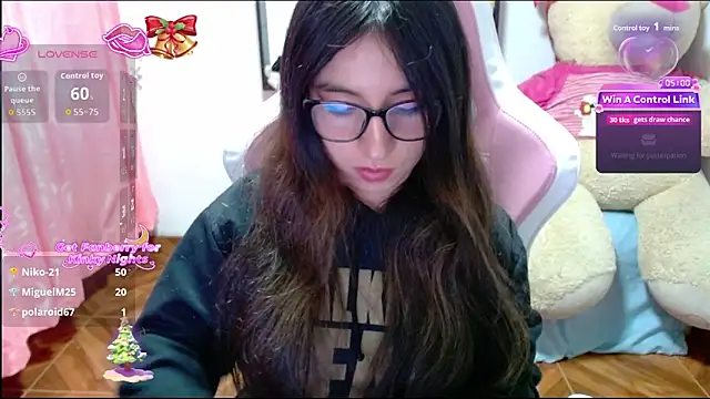 Maggie Fox3 online show from February 3, 2:53 am