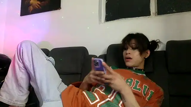 stormytt  online show from March 5, 2:18 am