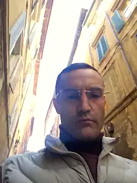 Snapshot of enricso chatting on April 10, 12:43 pm enricso online show from April 10, 12:43 pm